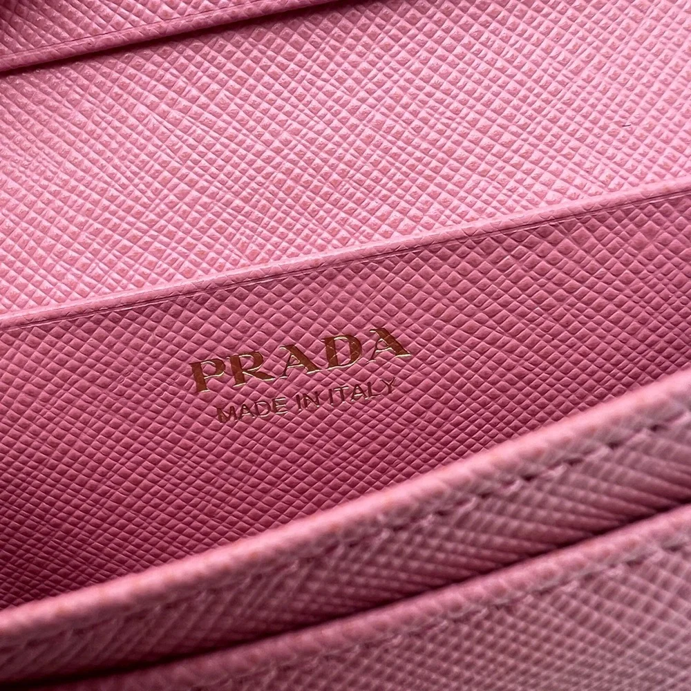💗🌸PRADA CARD CASE / CARD HOLDER 🌸💗 - Picture 10 of 14